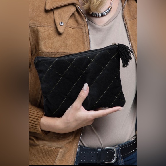 Ruggine Handbags - Luxurious fine cotton velvet metallic quilted pouch.